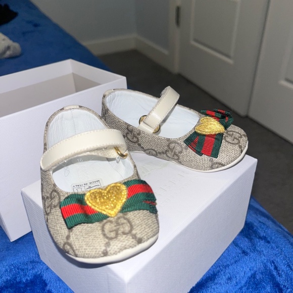 Gucci Heart Ballerina Infant Shoes - Picture 3 of 3